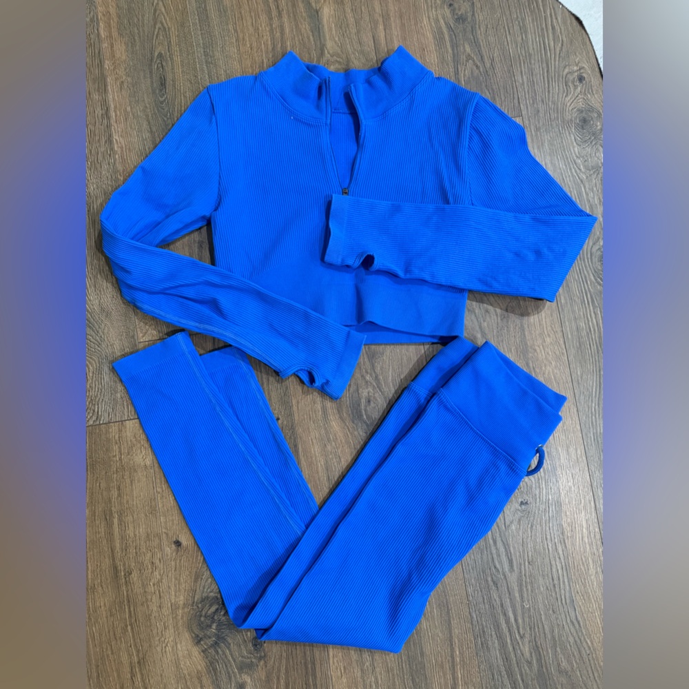 Mooslover Vibrant Blue Ribbed Loungewear Set